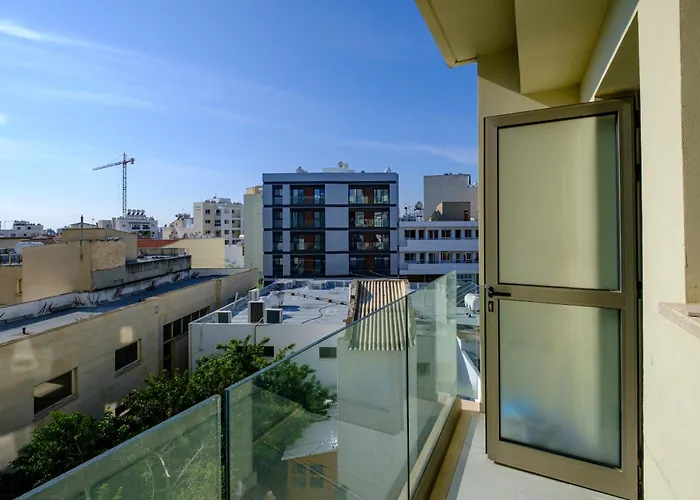 Downtown Comfort Apartment